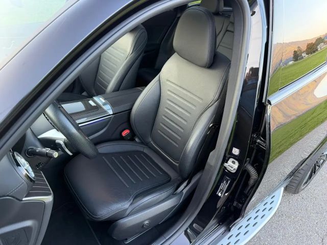 Mercedes-Benz GLC 300 4MATIC AMG Line