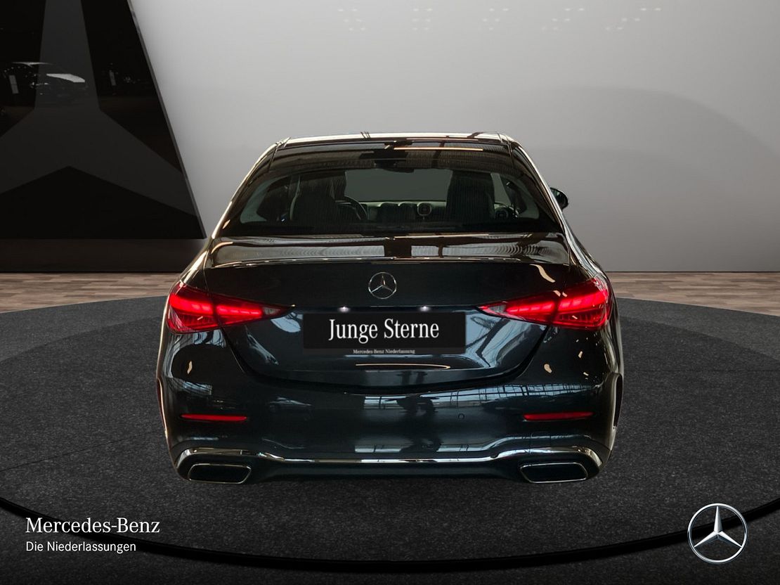 Mercedes-Benz C 180 AMG Line Sedan