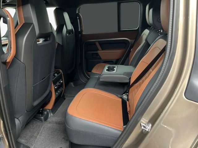 Land Rover Defender 110