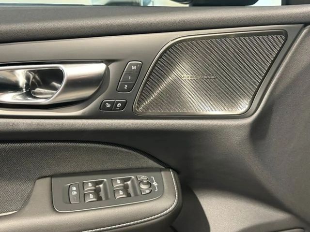 Volvo V60 AWD Dark Plus T8