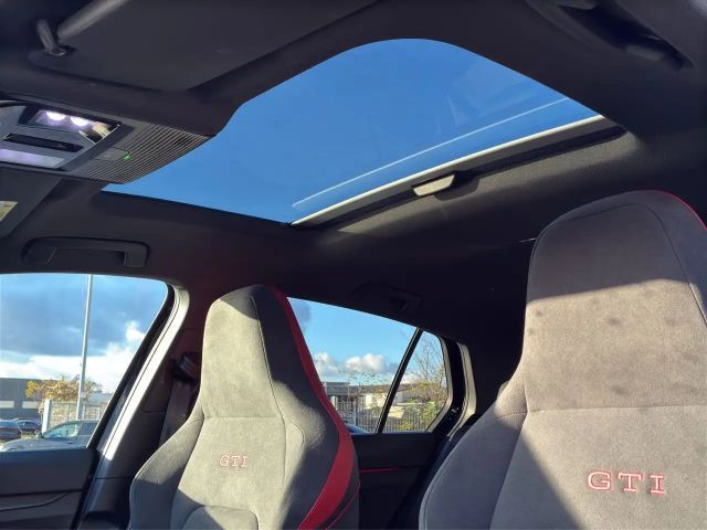 Volkswagen Golf 2.0 TSI DSG GTI Golf VIII