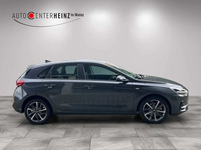 Hyundai i30 Hybrid Trend