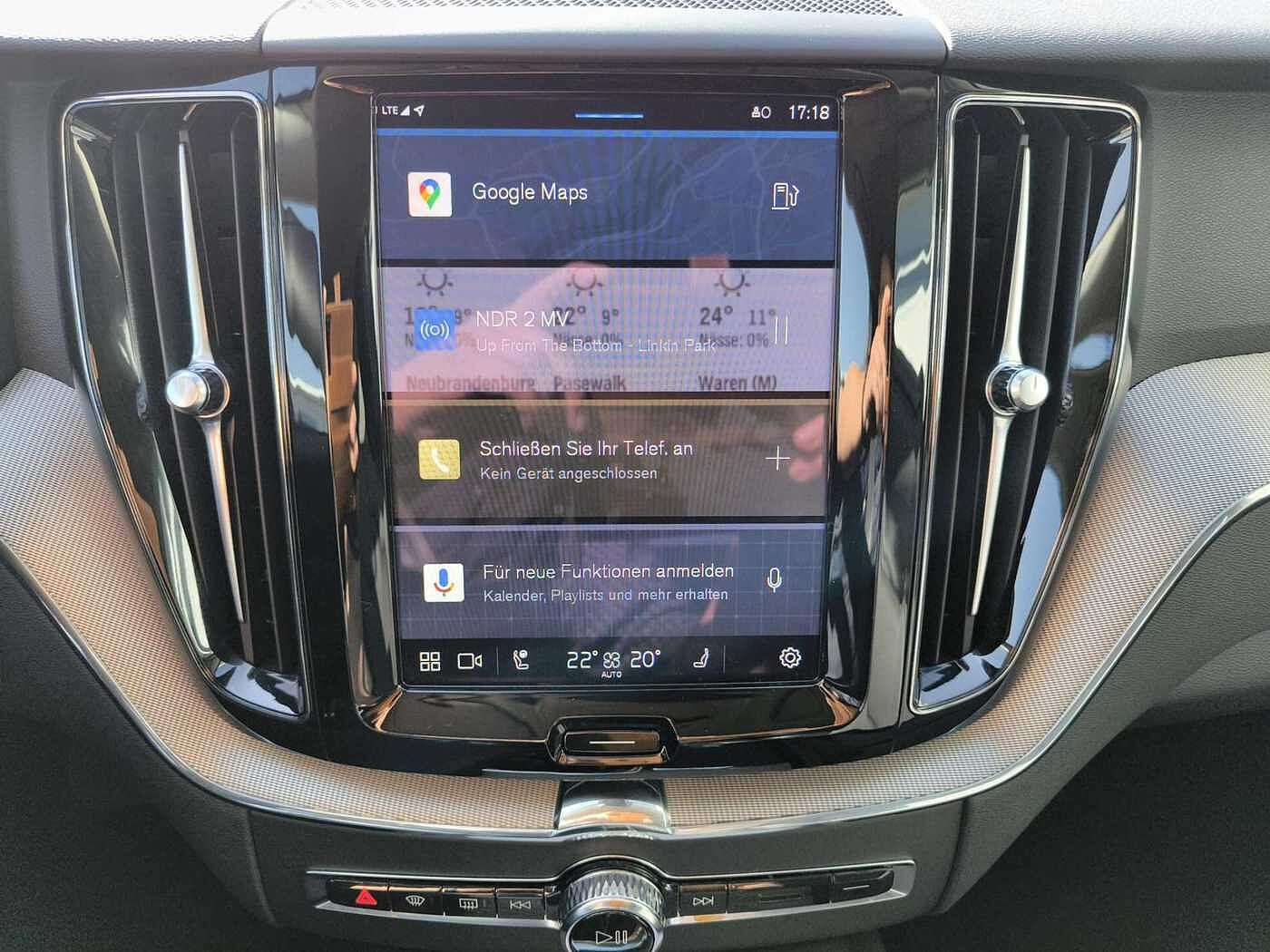 Volvo XC60 AWD Dark Plus