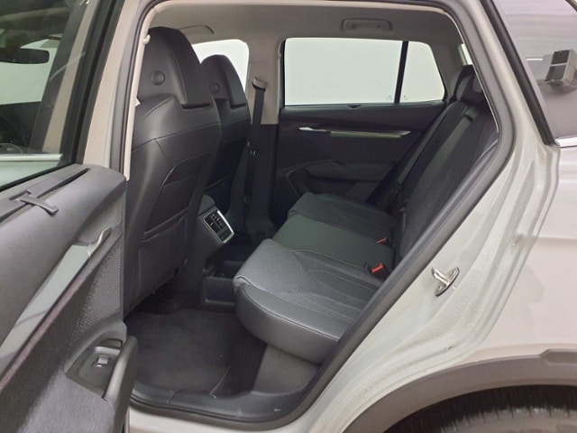 Skoda Elroq LOFT +WÄPU +AHK +19" +CARPLAY +MATRIX +ACC +360° +HuD +NAVI +SHZ +