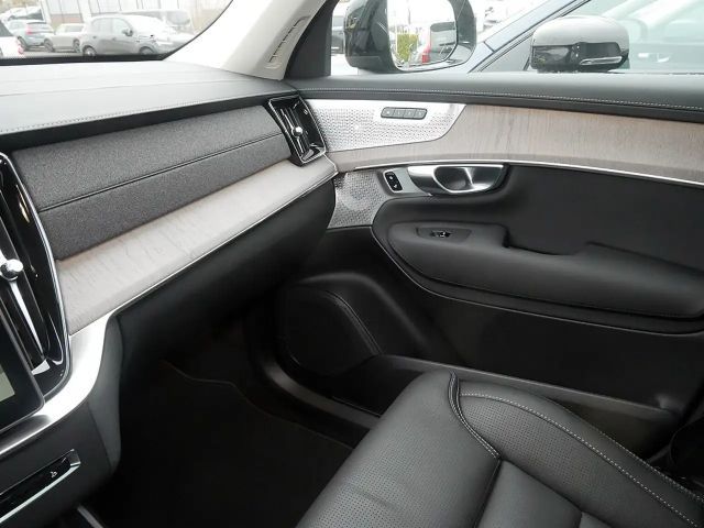 Volvo XC90 AWD Dark Plus Recharge T8