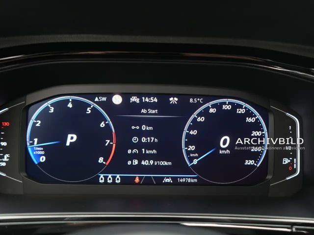 Volkswagen T-Roc R PANO MATRIX AHK AKRAPOVIC LEDER ACC N