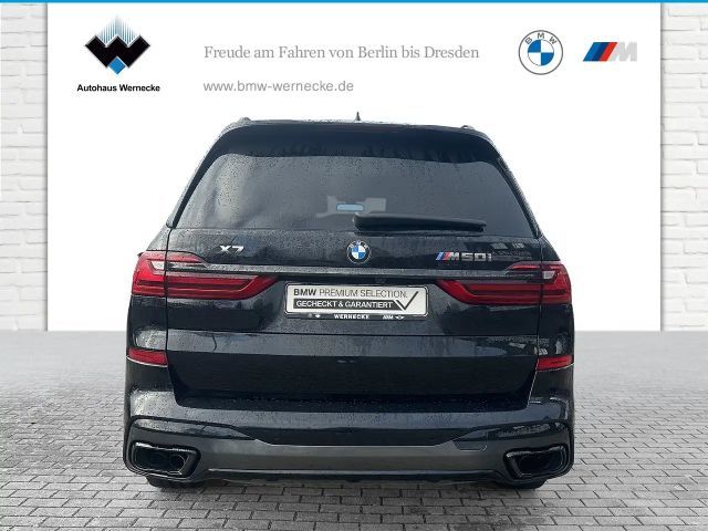 BMW X7 M50i
