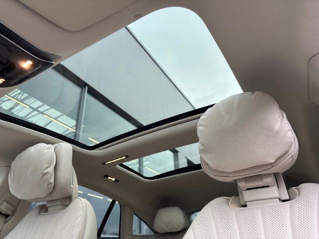 Mercedes-Benz EQS 450 Sedan