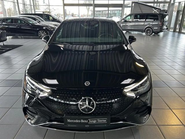 Mercedes-Benz EQE 300 AMG Line Sedan