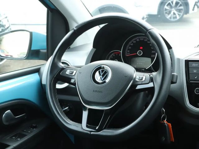 Volkswagen up! Active