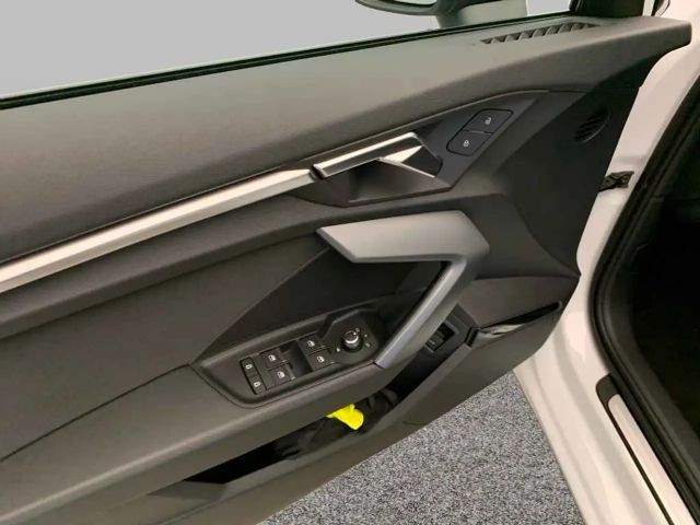 Audi A3 30 TFSI Sedan Sportback