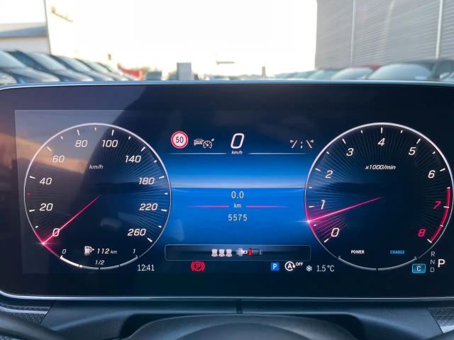 Mercedes-Benz C 200 4MATIC AMG Line Sedan