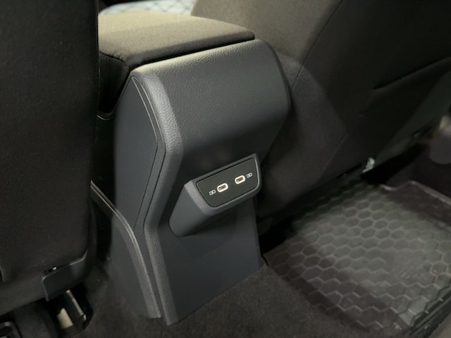 Volkswagen Taigo 1.5 TSI DSG R-Line