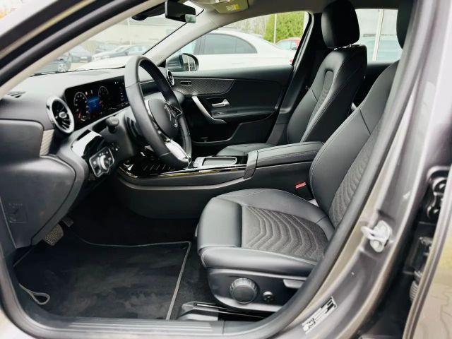 Mercedes-Benz A 180 Progressive