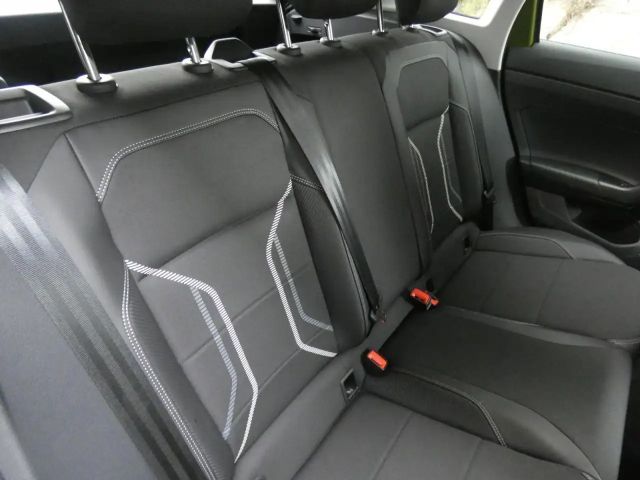 Volkswagen Taigo 1.0 TSI DSG Style