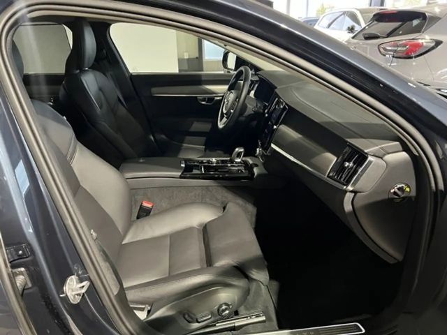 Volvo V90 AWD Dark Recharge T8 Ultra