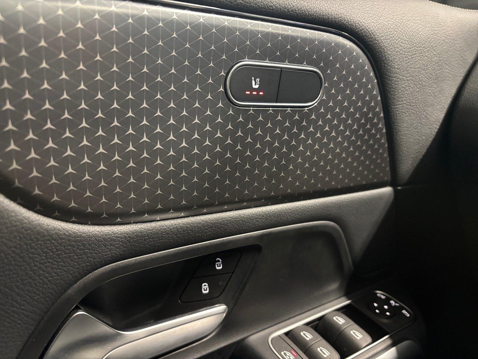 Mercedes-Benz GLA 220 4MATIC GLA 220 d Progressive