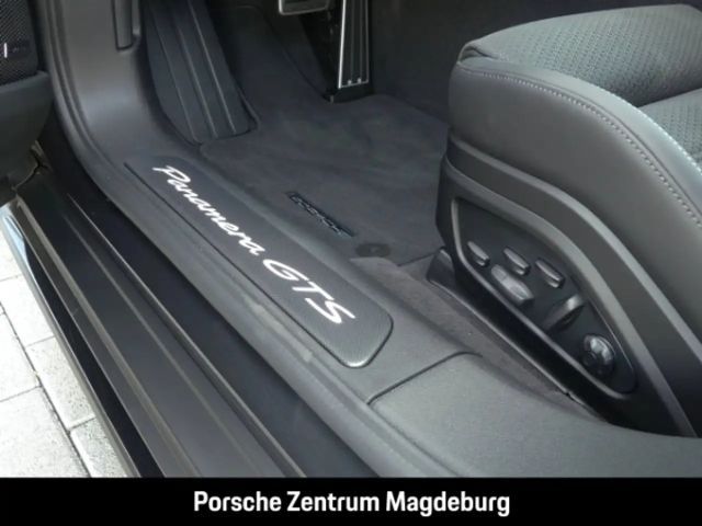 Porsche Panamera GTS