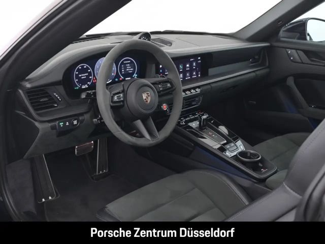 Porsche 992 4 Coupé GTS Targa