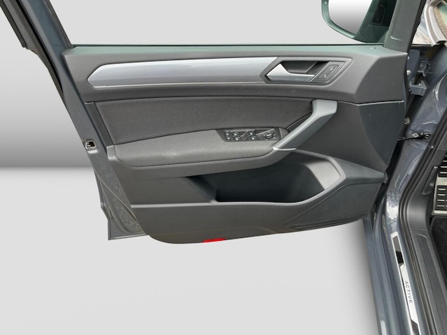 Volkswagen Touran 2.0 TDI Family IQ.Drive