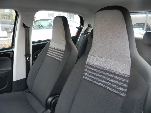 Volkswagen up! Move Move up!