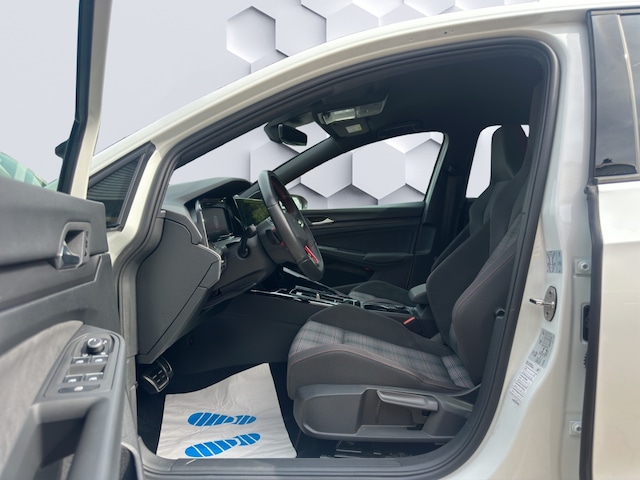 Volkswagen Golf 2.0 TSI DSG