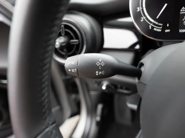 MINI Cooper Essential Trim FACEL. LED SHZ PDC