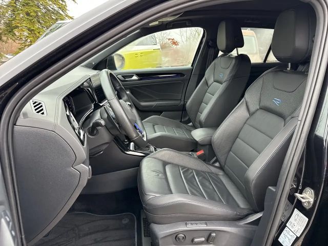 Volkswagen T-Roc R / R-Performance / Akrapovice