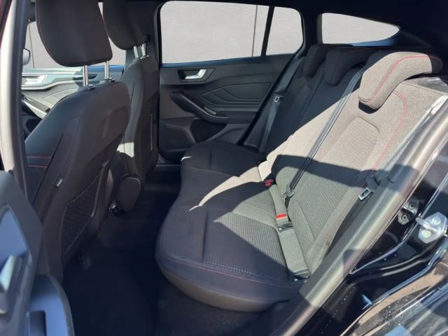 Ford Focus EcoBoost ST Line Wagon