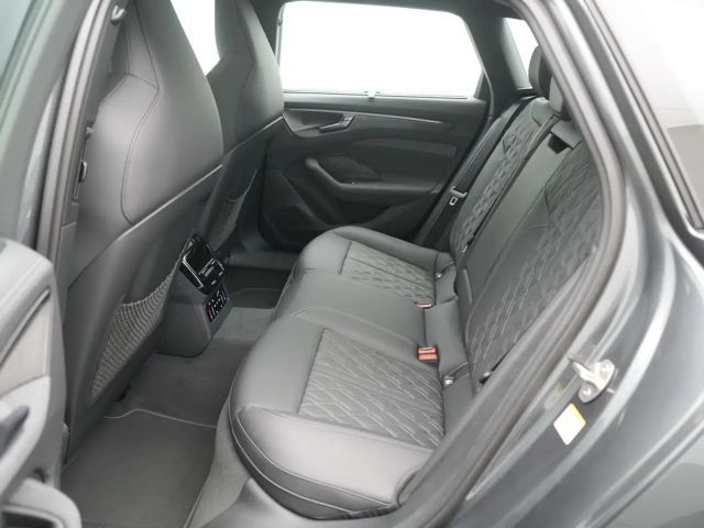 Audi A6 Avant Quattro