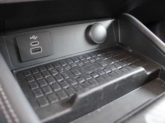 Ford Mustang Fastback GT 5.0 V8