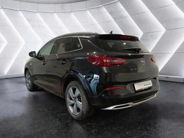 Opel Grandland X 1.6 Turbo Hybrid Turbo