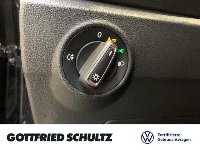 Volkswagen T-Roc T-Roc GOAL TSI NAVI SITZHEIZUNG EINPARKHILFE LED