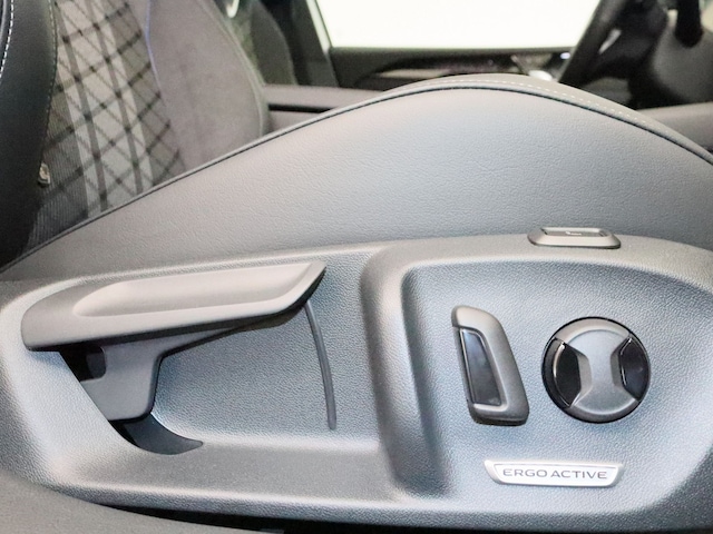 Volkswagen Passat R-Line eHybrid