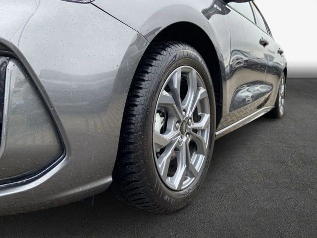 Ford Focus ST Line Wagon