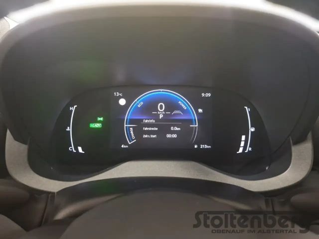 Toyota Yaris Hatchback Hybride Team D