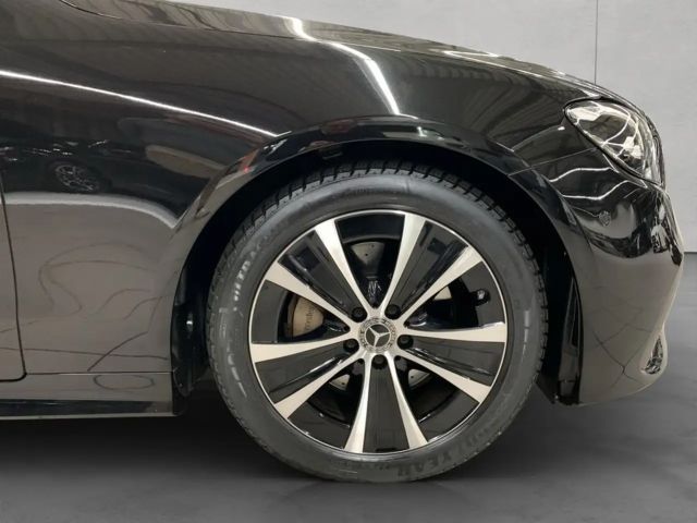 Mercedes-Benz E 200 Coupé