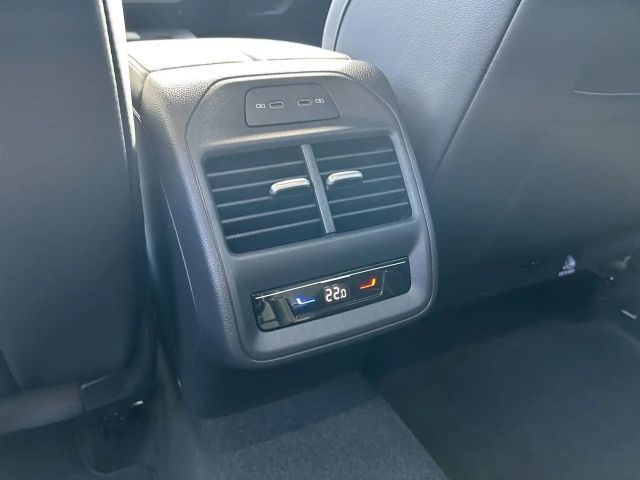 Volkswagen Passat Business IQ.Drive