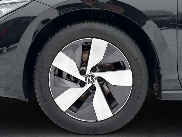 Volkswagen Passat 1.5 eTSI Business DSG