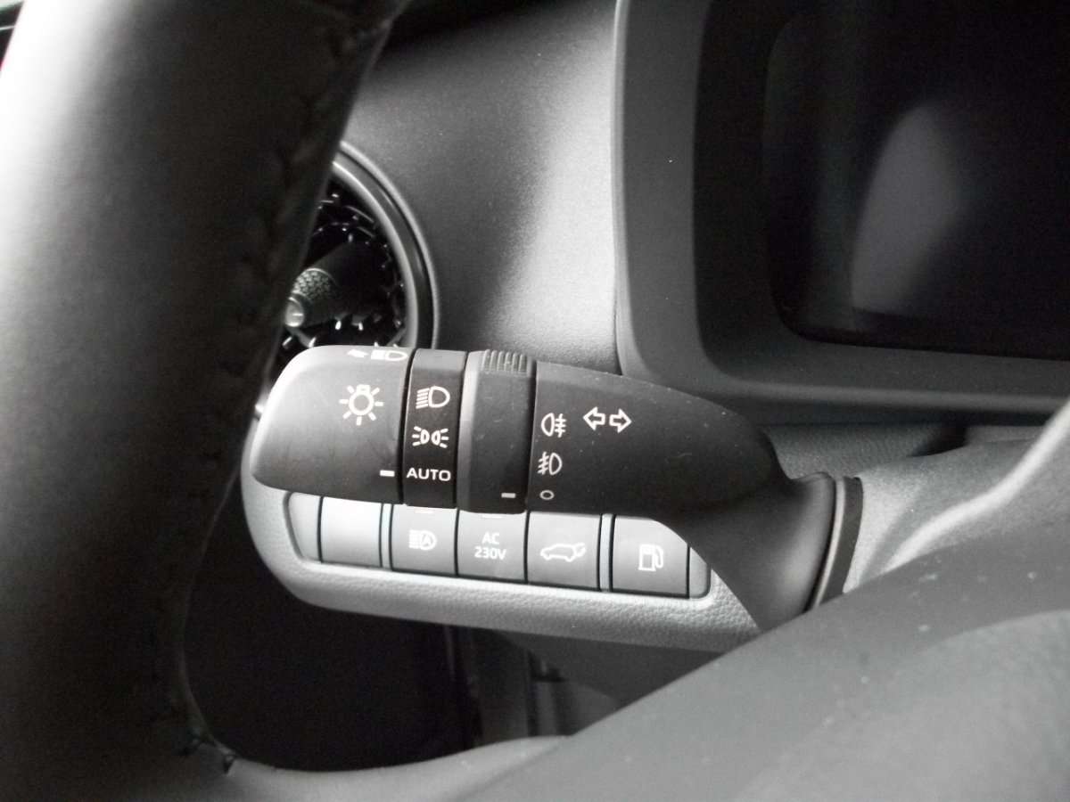 Toyota C-HR 5-deurs Lounge