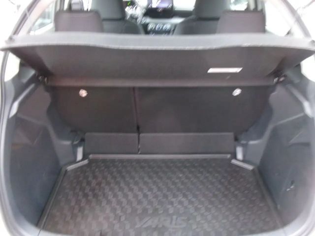 Toyota Yaris Hatchback Team D VVT-i