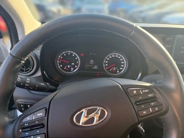 Hyundai i10 Edition 30 +CARPLAY+SHZ+TEMPOMAT+RADIO+UVM+