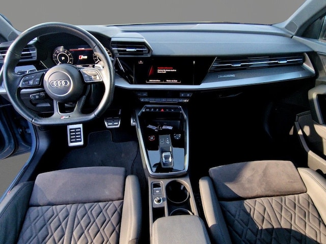 Audi RS3 Quattro S-Tronic Sedan