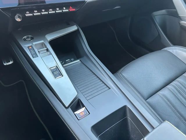 Peugeot 408 180 GT-Line Hybrid