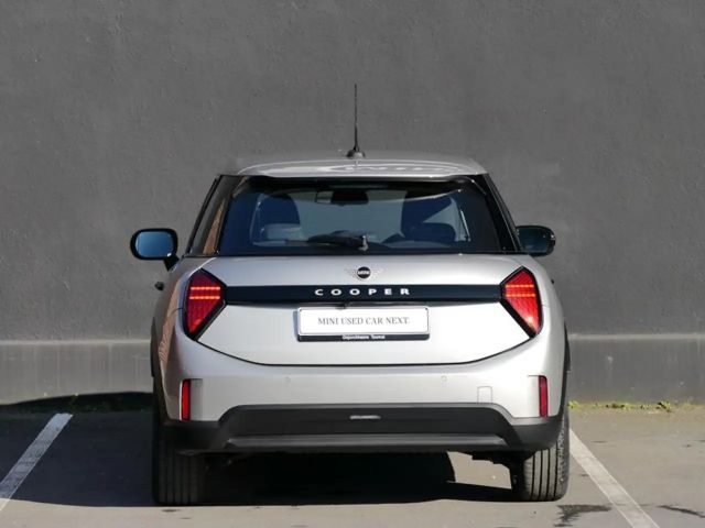 MINI Cooper Essential