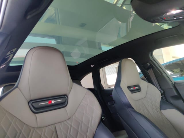 Audi A6 e-tron Avant Quattro