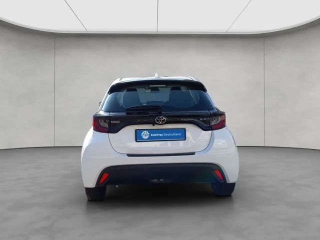 Toyota Yaris Business Hybride VVT-i