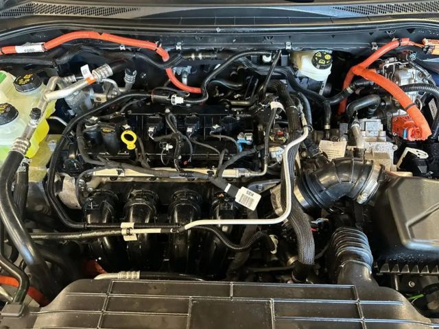 Ford Kuga Plug in Hybrid ST Line