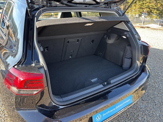 Volkswagen Golf TSI CarPlay/Black/AHK/Virt/ACC/LED