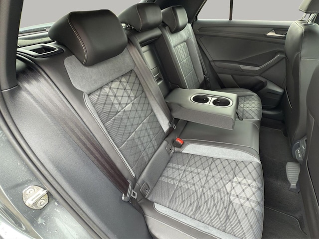 Volkswagen T-Roc 1.5 TSI DSG R-Line